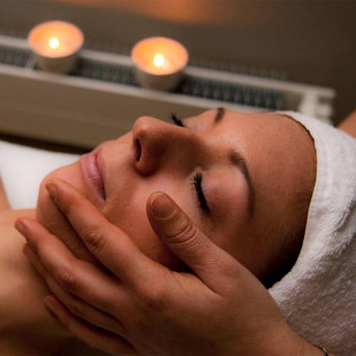 get the glow hos helle thorup massage ansigtsmassage wellness wellnessmassage ansigtsbehandling